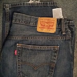 Levi jeans